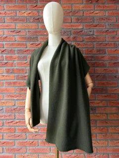 Dark Olive · Merino-Cashmere Wrap — photo 2