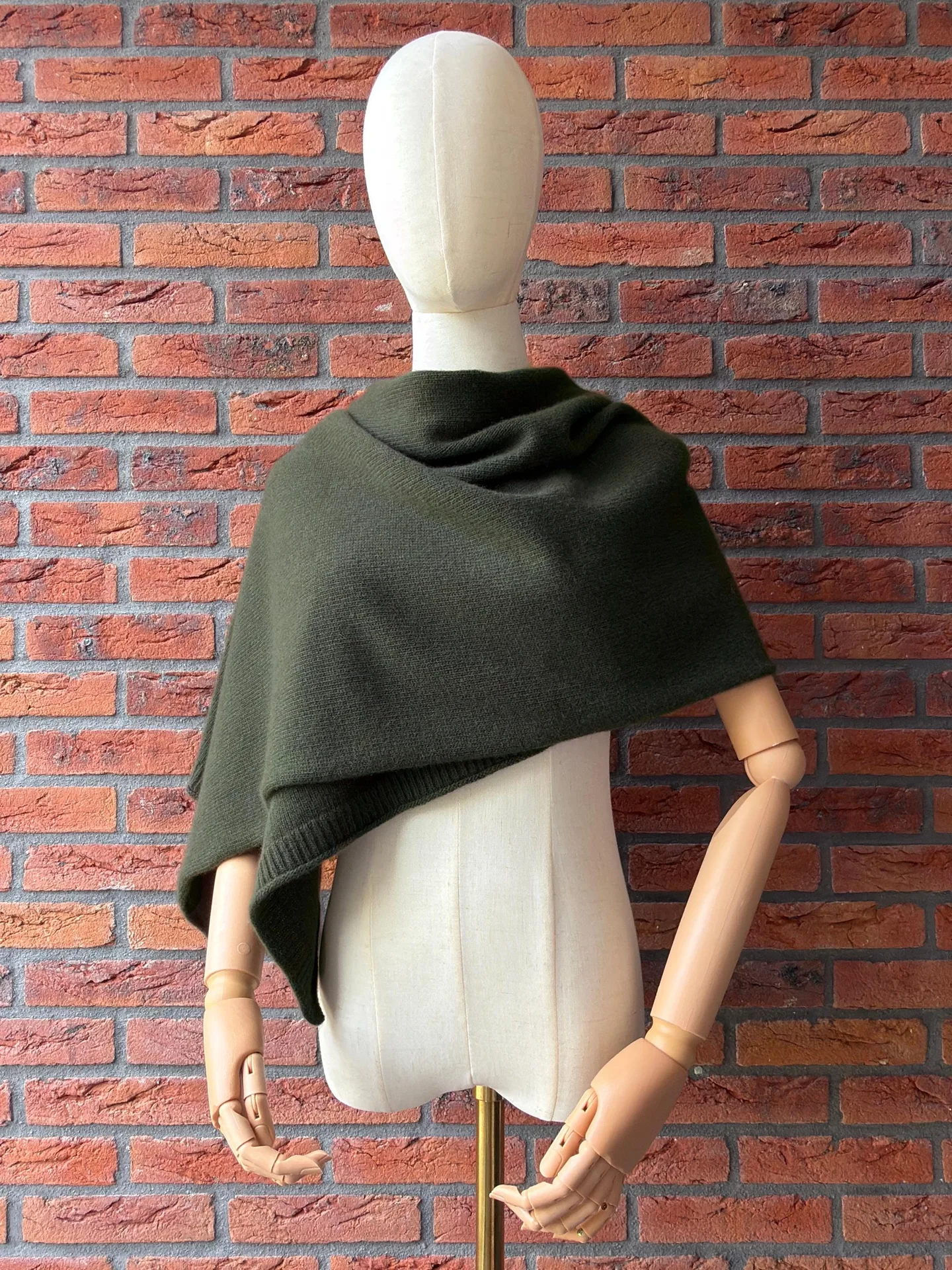Dark Olive · Merino-Cashmere Wrap